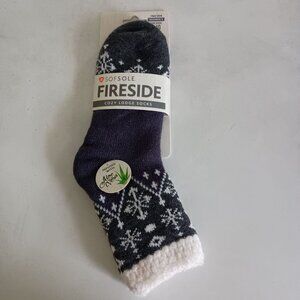 NWT Sofsole fireside cozy lodge socks gray/ steel blue snowflake pattern sz 5-10